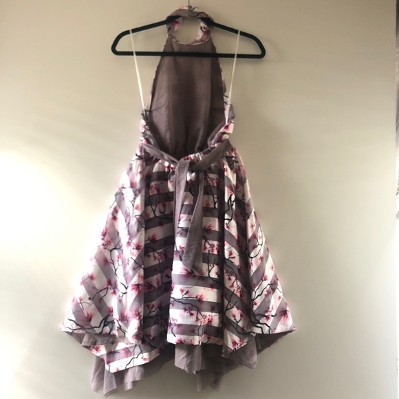 Elliatt Open Back A-Line Sparkler Dress - New with tag - Picture 5 of 10